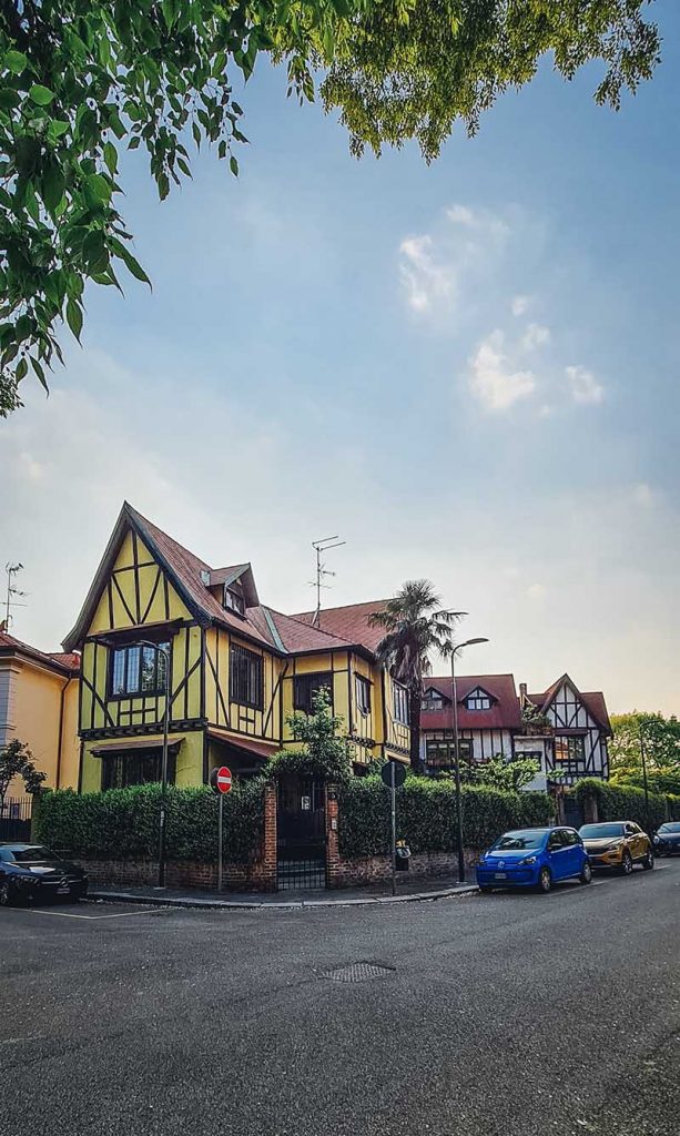 Le Case Tudor in zona Navigli a Milano